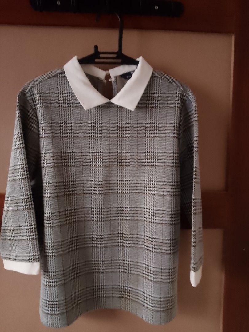 Plaid Top with White Collar (Category: Blouses) located in Taytay. Submitted by looids (Listing ID 1428100902, Image 1). Description: Long sleeve, plaid blouse good for office wear, casual wear, church wear. Fit to small frame. Nice blouse, in good condition. Nice quality. .