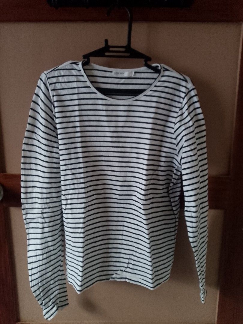 Plain Beige Top (Category: Blouses) located in Taytay. Submitted by looids (Listing ID 1428101789, Image 2). Description: In good condition bloyses. Wearable. .