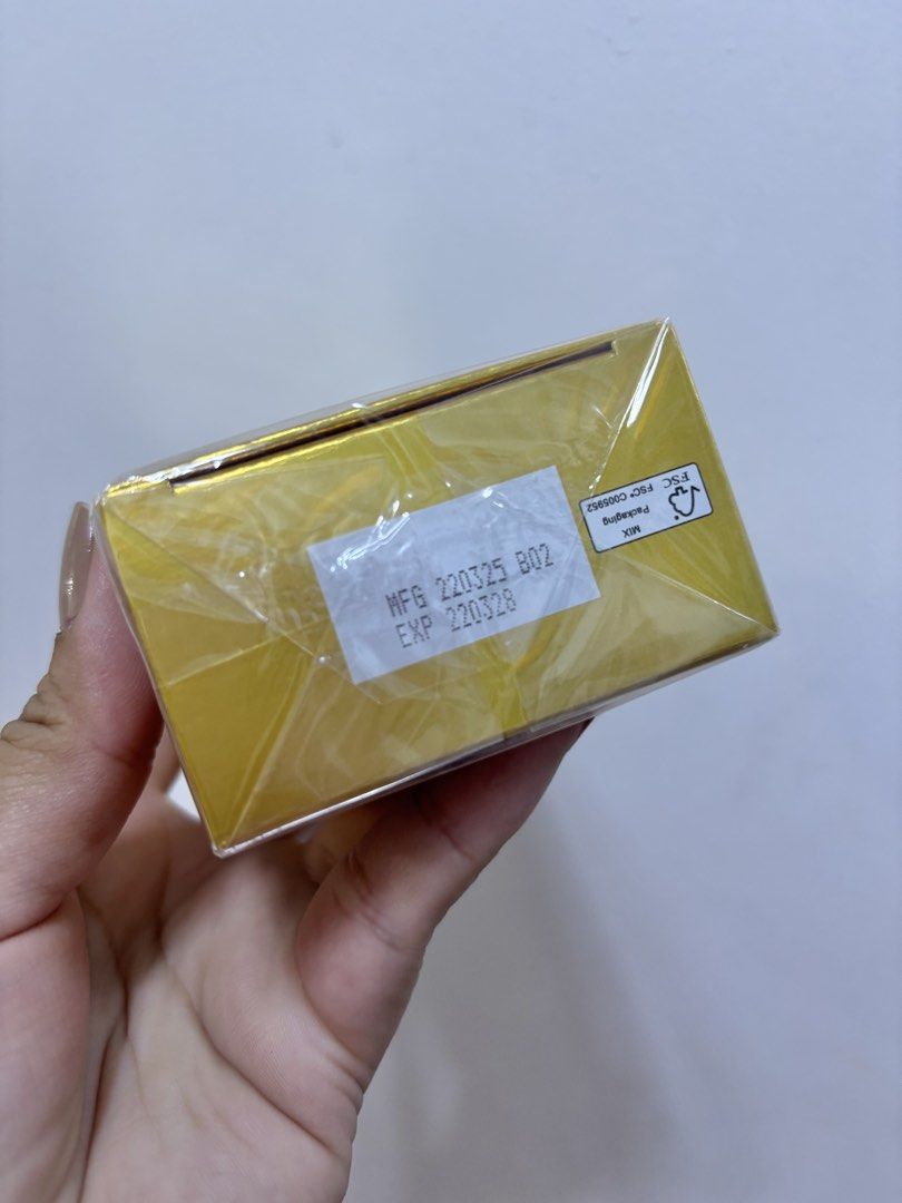 Ponds UV Miracle Serum SPF 50 PA++++ (Category: Face Care) located in Quezon City. Submitted by salensellph (Listing ID 1428109854, Image 2). Description: .