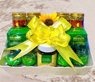 Premium Gift Hampers for your Loved Ones ❤️❤️❤️ Collection item 2
