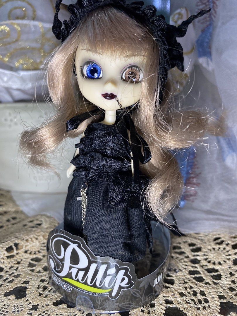 Pullip Noir Doll Limited Edition (Category: Designer & Blind Box Toys) located in Batangas. Submitted by menema (Listing ID 1428181647, Image 2). Description: Little pulip limited edition Good condition GCash payment Flash courier free sf Please don’t offer if your not sure to buy .