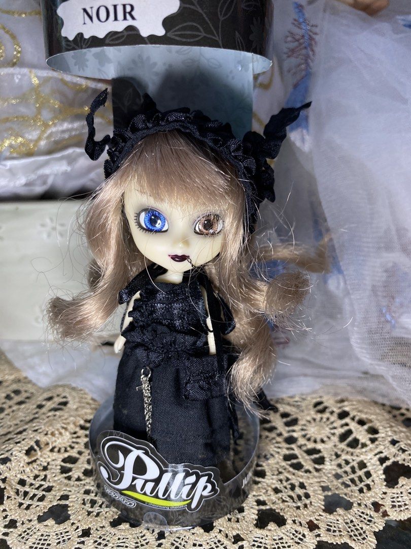 Pullip Noir Doll Limited Edition (Category: Designer & Blind Box Toys) located in Batangas. Submitted by menema (Listing ID 1428181647, Image 3). Description: Little pulip limited edition Good condition GCash payment Flash courier free sf Please don’t offer if your not sure to buy .