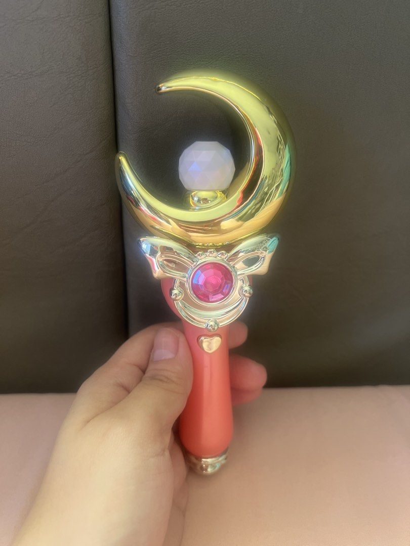 Sailor Moon Magic Wand Toy (Category: Figurines & Statues) located in Manila. Submitted by pretty_kathy03 (Listing ID 1428151857, Image 3). Description: Sailor Moon Inspired Magic Wand Toy No Brand With box Lights & Sounds Battery operated Gcash - payment Lalamove - shipping Location - Valenzuela.