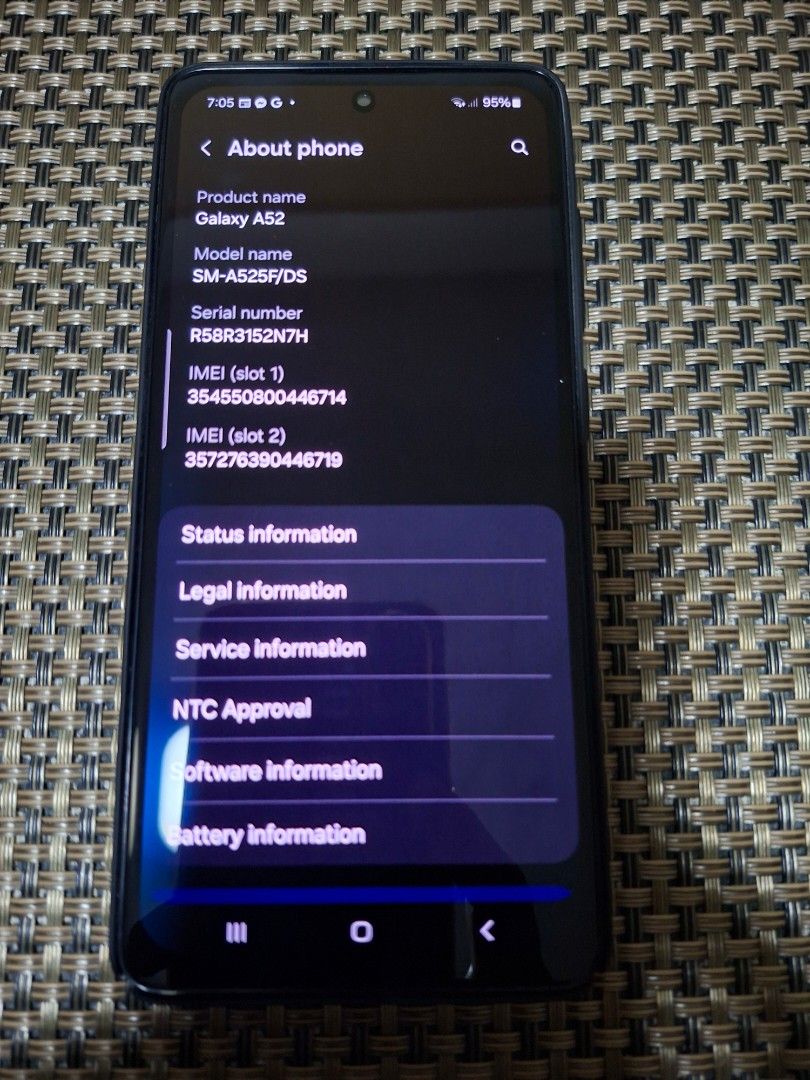 Samsung Galaxy A52 8GB + 256 GB (Category: Samsung) located in Pasig City. Submitted by chazramos0109 (Listing ID 1428195035, Image 2). Description: 8 GB RAM 256 GB ROM Dual SIM / micro SD card Up to 90 Hz screen refresh rate Battery 4500 mAh No Box, No Charger (adapter & cable) RFS: Not using anymore. The phone screen was replaced with an OLED display, restoring the touchscreen and fingerprint functions..