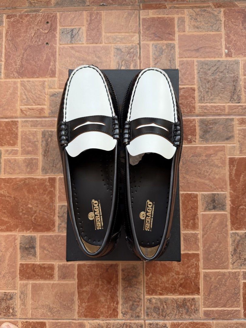 Sebago Classic Dan Black & White Loafers (Category: Loafers) located in Mandaluyong City. Submitted by ldr.aa (Listing ID 1428125604, Image 2). Description: Rfs: collecting dust nalang 🥲 Haven’t had the chance to use them, impulse buy lang talaga. No creases at all..