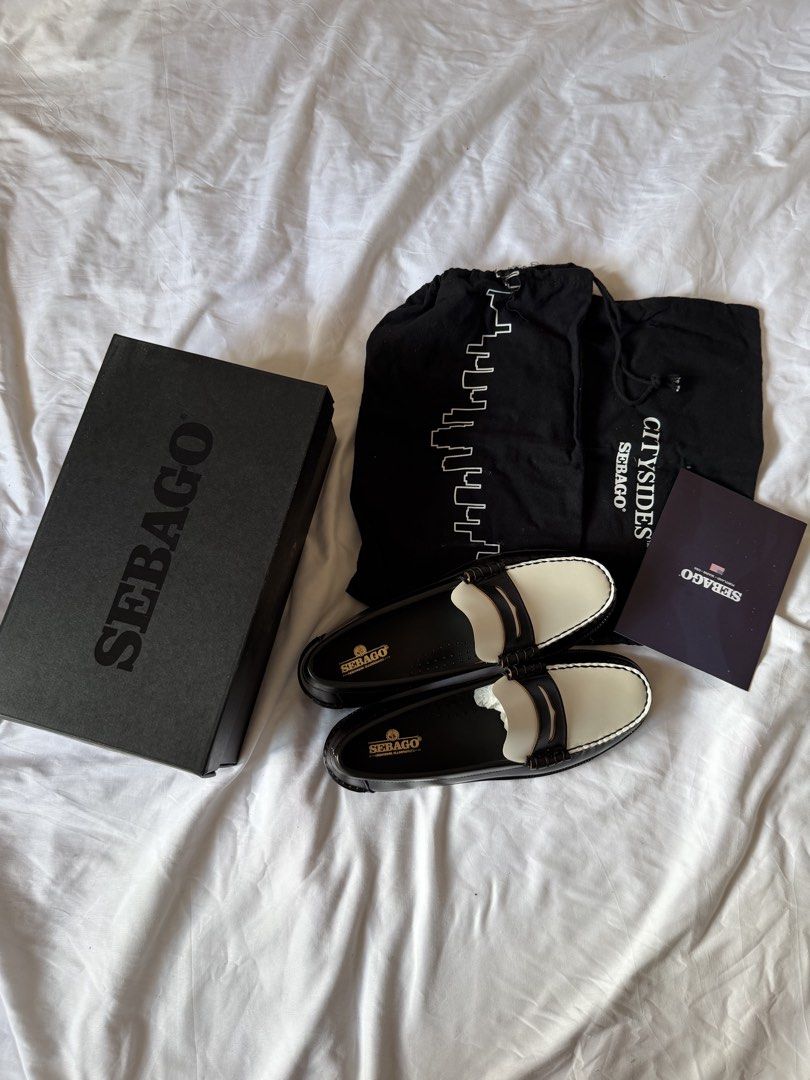 Sebago Classic Dan Black & White Loafers (Category: Loafers) located in Mandaluyong City. Submitted by ldr.aa (Listing ID 1428125604, Image 1). Description: Rfs: collecting dust nalang 🥲 Haven’t had the chance to use them, impulse buy lang talaga. No creases at all..
