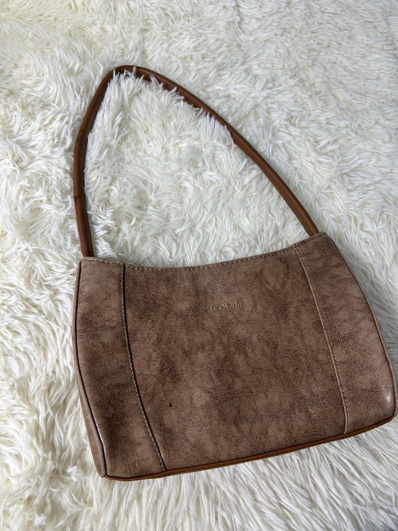 SECOSANA Shoulder Bag (Category: Shoulder Bags) located in Manila. Submitted by riided (Listing ID 1428216768, Image 1). Description: .