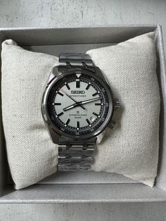 (Category: ) located in . Submitted by seikowatchfactory (Listing ID 1395449945, Image 1). Description: .
