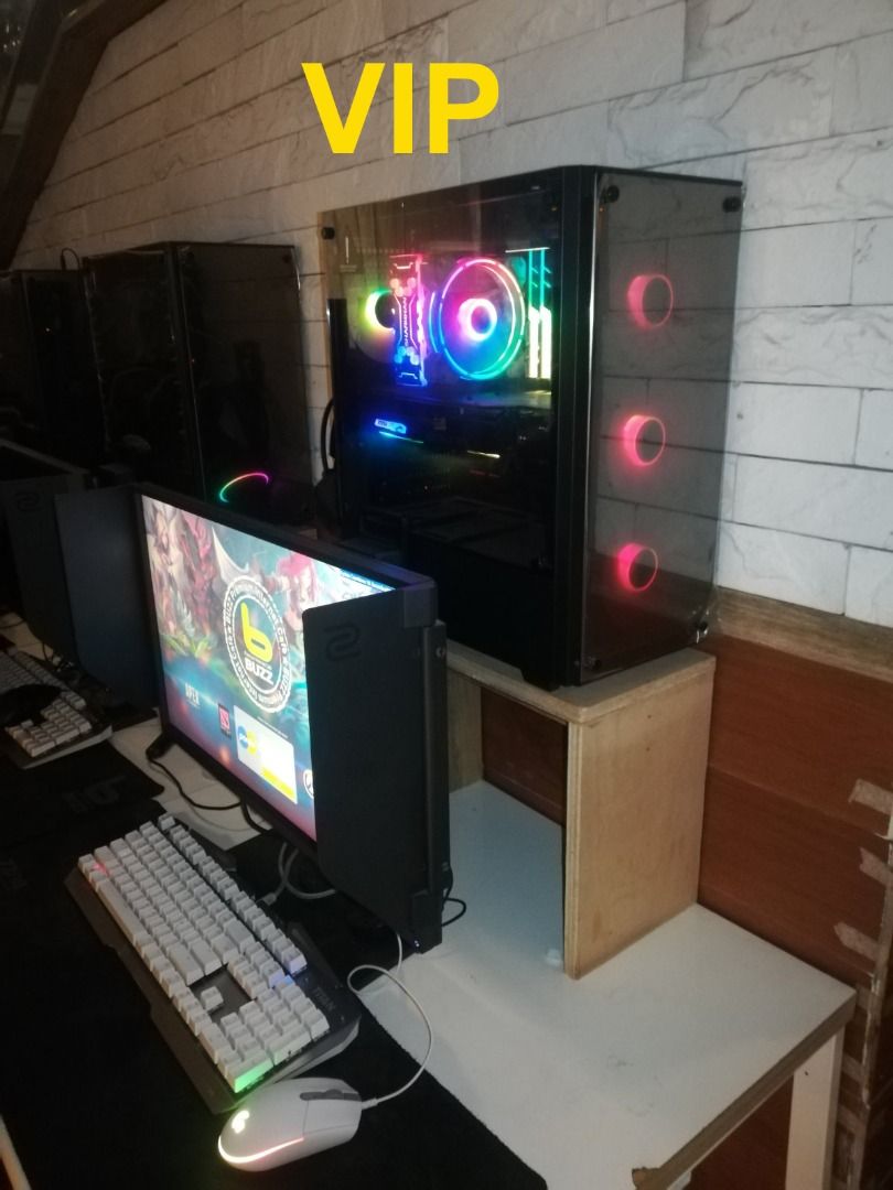 Selling all Desktop PC From Computer Shop (As a whole) (Category: Desktops) located in Caloocan City. Submitted by paulo06214 (Listing ID 1428162678, Image 2). Description: NON VIP SECTION PC Intel Processor i5 9400F ASUS GTX 1660 Samsung RAM 8x2 Asrock H310M-HDV Storm 600 watts Hunsong Monitor Chair 22,500 PC Set / Negotiable if 3 or more set Note: there is no hard drive because we use No HDD System VIP SECTION PC Intel Processor i7 9700k MSI rt