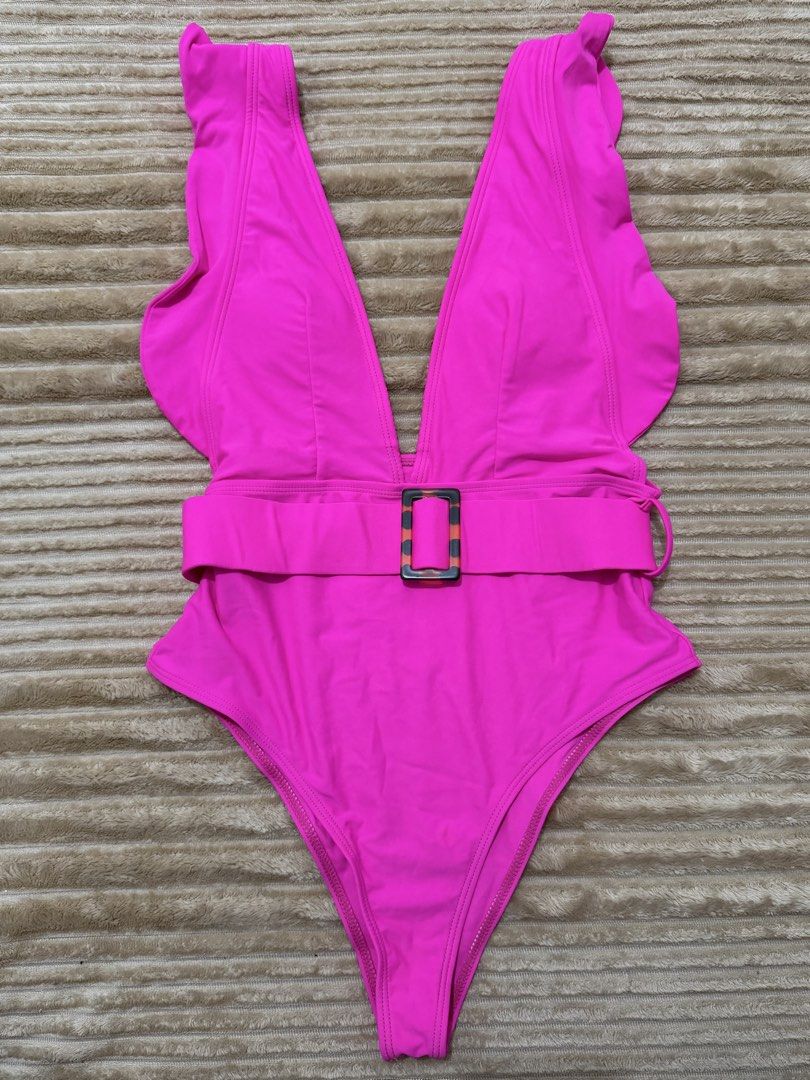Shein Pink Sexy One Piece (Category: Bikinis & Swimsuits) located in San Simon. Submitted by classystyles (Listing ID 1428252761, Image 1). Description: Brand new without Tag Never used Can fit Medium to Large.