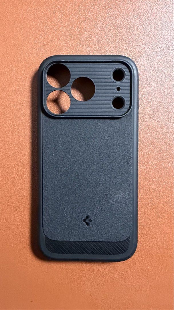 Spigen Rugged Armor MagFit iPhone 17 Pro Case (Category: Cases & Sleeves) located in Quezon City. Submitted by allthingsdapper (Listing ID 1428225881, Image 1). Description: Spigen Rugged Armor MagFit iPhone 17 Pro Case The Rugged Armor series is known for its “military-grade” protection and “Air Cushion” technology to absorb shocks from drops. Best-feeling cases out there imo Comes w og box ₱1700.