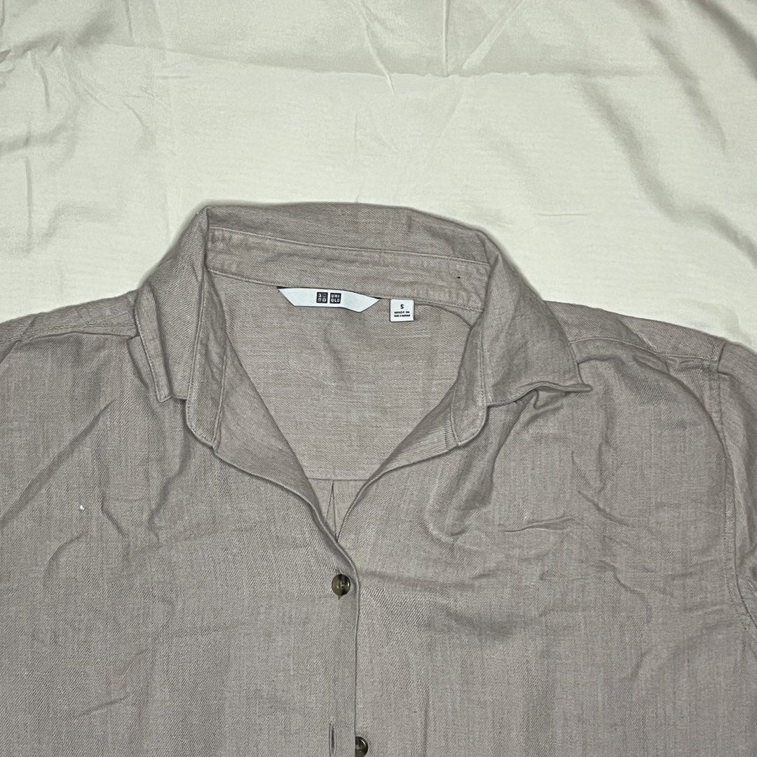 Uniqlo Button Down Long Sleeve - Beige (Category: Longsleeves) located in Baguio. Submitted by cleverturtle1 (Listing ID 1428114778, Image 2). Description: Uniqlo Button Down Long Sleeve - Beige In good condition PHP 650 Shipping is shouldered by buyer.