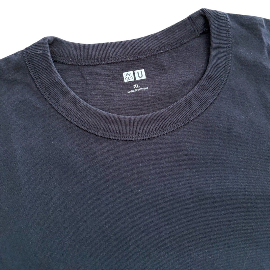 Uniqlo U black Crew Neck Tee (Category: Tshirts & Polo Shirts ) located in Manila. Submitted by dja23 (Listing ID 1428210200, Image 2). Description: Width: 23.5 in Length: 24.5 in Sleeve: 10 in Signs of usage, loose stitching, altered hem.