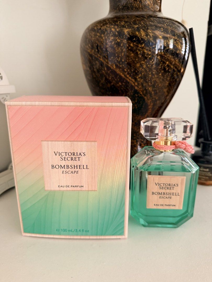 Victoria's Secret Bombshell Escape Eau de Parfum 100ml (Category: Fragrance & Deodorants) located in San Fernando. Submitted by ms.mlsluxeboutique (Listing ID 1428119155, Image 1). Description: •Victoria’s Secret Bombshell Escape Eau de Parfum (100ml/3.4 oz) is a tropical floral fragrance launched in 2024 as a limited-edition summer scent. •100% guaranteed authentic •Purchased in VS Store Mandarin Gallery Somerset Singapore 🇸🇬 •Original Price: 