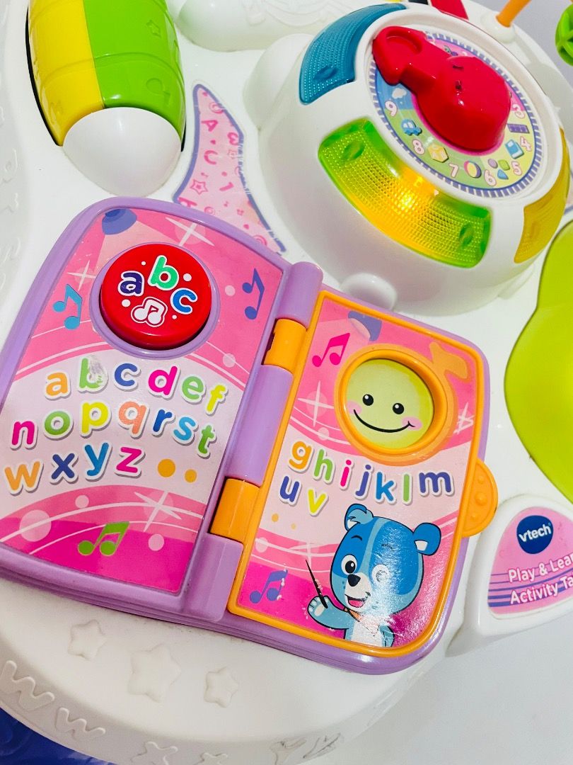 Vtech Play & Learn Activity Table (Category: Infant Playtime) located in Pasig City. Submitted by pleastellastory (Listing ID 1428167908, Image 3). Description: • Madaming Nursery/Learning Songs • Working all buttons (Sound & Light) • changeable batteries • Missing lang ang phone but still playable • minimal signs of usage 📍Pasig City.