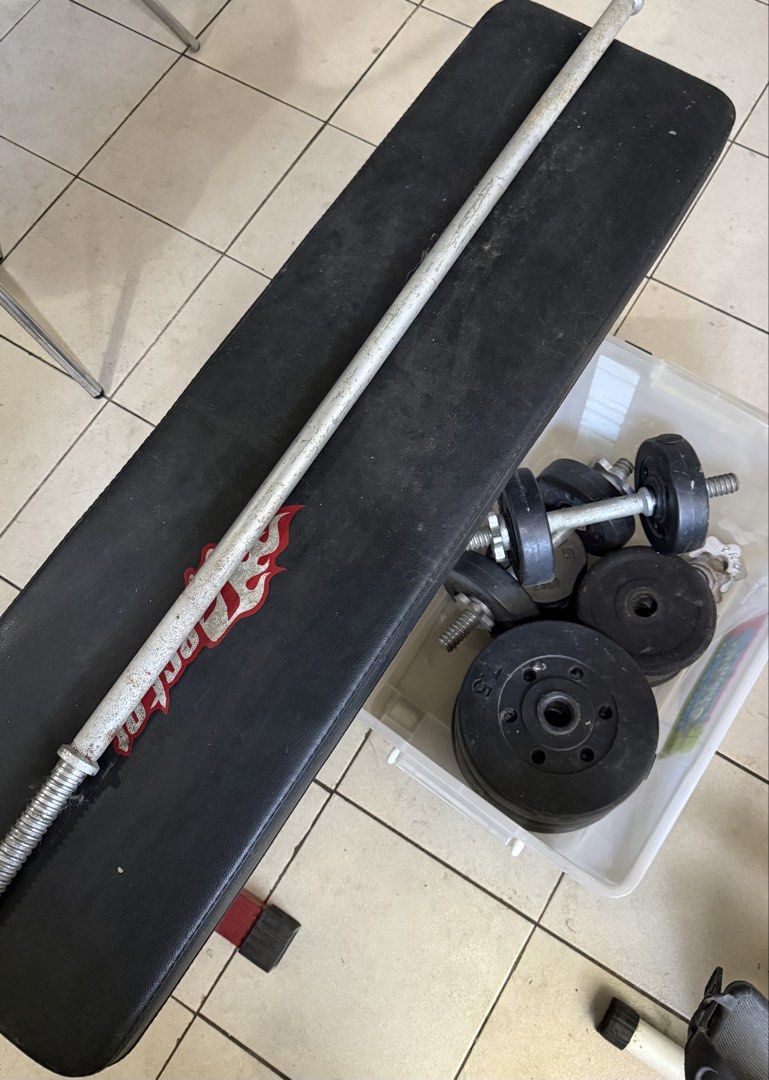 Weight Bench with Barbell and Dumbbells (Category: Weights & Dumbbells) located in Quezon City. Submitted by jbautista0422 (Listing ID 1428161944, Image 1). Description: Home Workout Set -Barbell -Dumbell -Weight (70lbs) -Flat Bench.