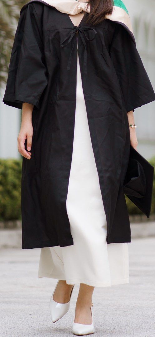 White Long Dress Vietnam (Category: Dresses) located in Manila. Submitted by bubblefaairy (Listing ID 1428141998, Image 3). Description: Used once for graduation My measurements: Bust: 32 Waist: 26 Height: 5’3 .