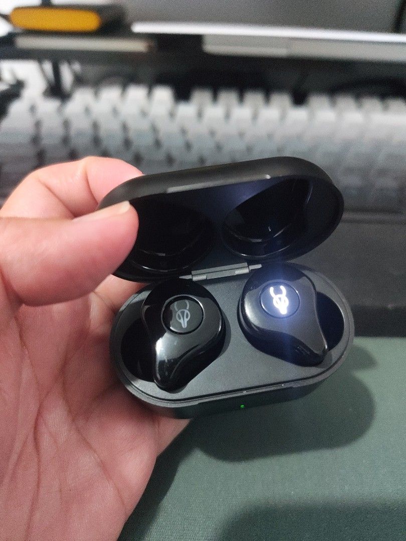 Wireless Earbuds with Charging Case (Category: Earphones) located in Paranaque City. Submitted by adireinie (Listing ID 1428177022, Image 1). Description: Sabbat X12 Pro TWS Earbuds Bluetooth 5.4 | Hi-Fi Bass Sound | HD Calls | 30H Playtime | Ergonomic Fit.