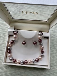 (Category: ) located in . Submitted by vickyho2018 (Listing ID 1428151101, Image 1). Description: .