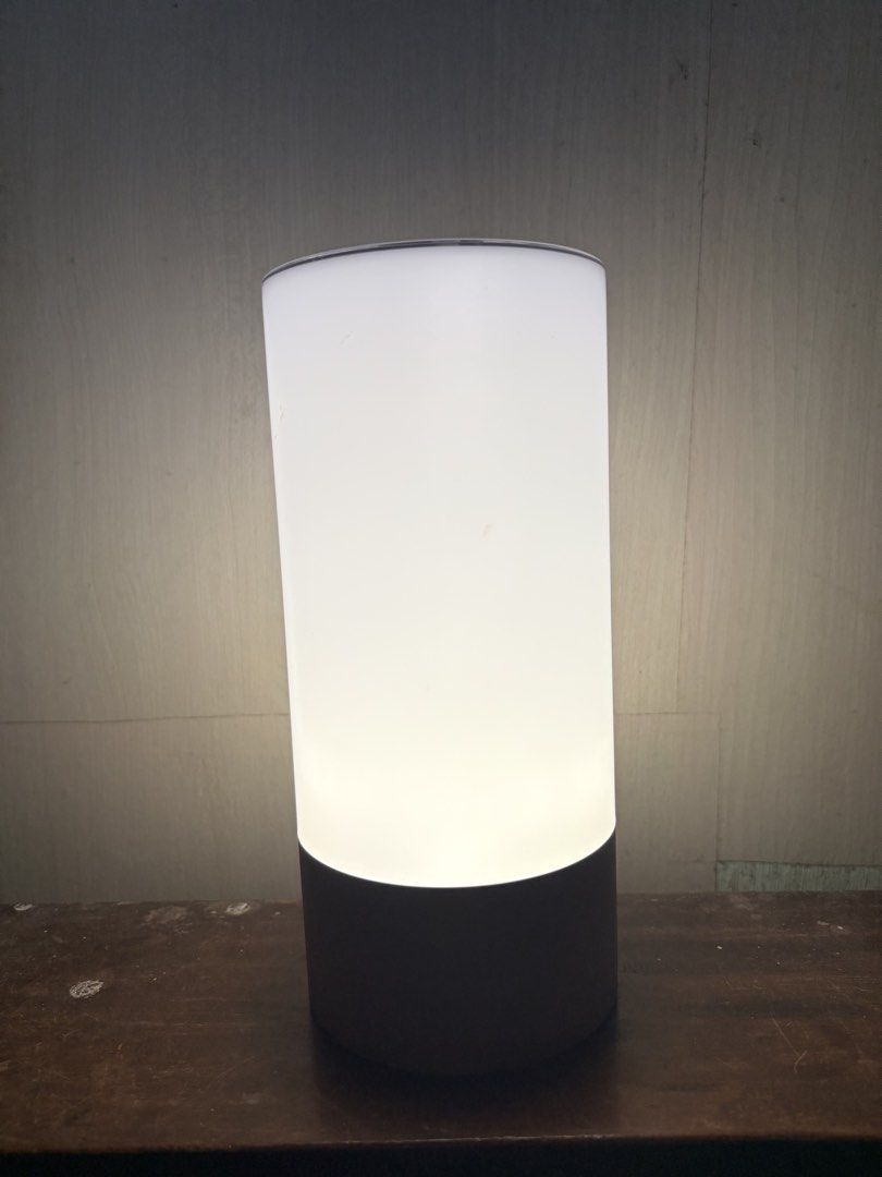 Xiaomi Bedside Lamp 1 (Category: Lighting) located in Marikina City. Submitted by xqcows (Listing ID 1428171428, Image 2). Description: Mi Bedside Lamp 1 Antipolo Area No issue Working Negotiable .