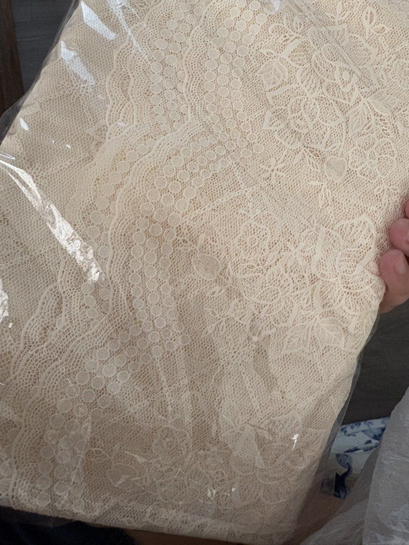 120cmx150cm vinyl table cover (Category: Carpets, Mats & Flooring) located in Dipolog. Submitted by playmatesfriend.ph (Listing ID 1428336411, Image 2). Description: .