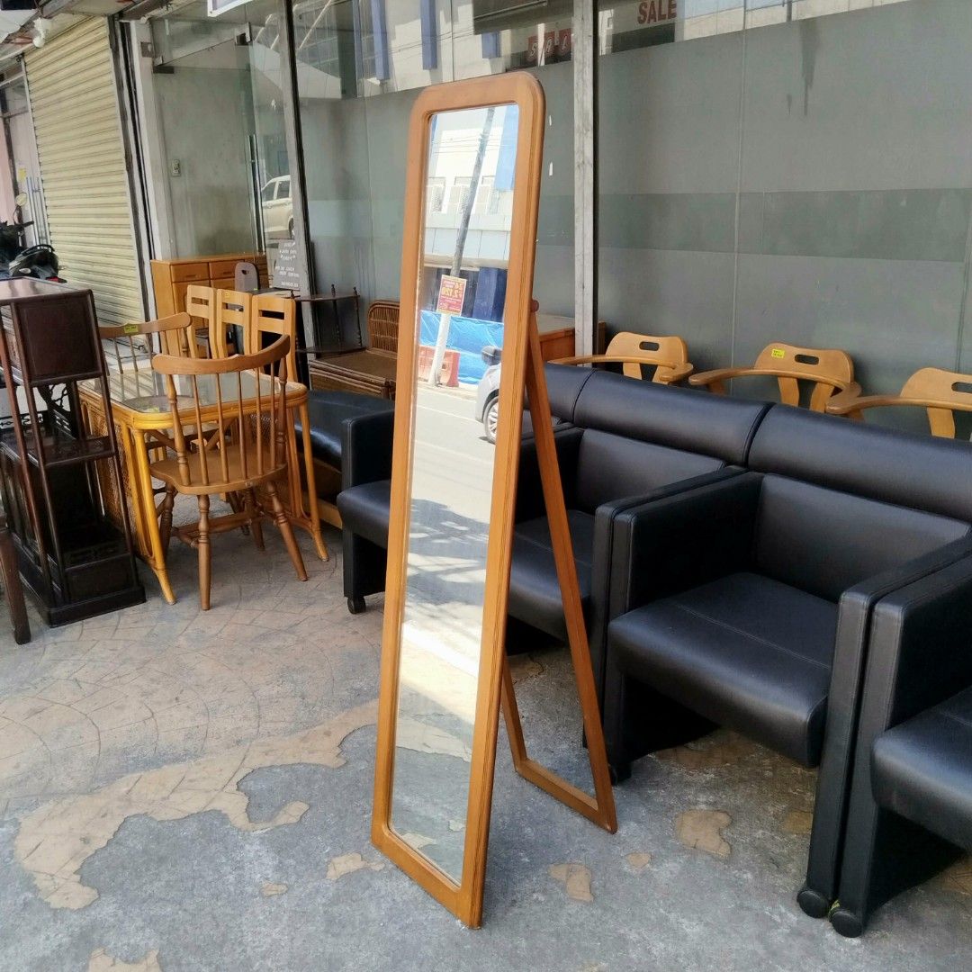 2nd hand Full Length Wooden Framed Mirror (Category: Mirrors) located in Paranaque City. Submitted by 2ndcharmfurniture (Listing ID 1428329222, Image 3). Description: .