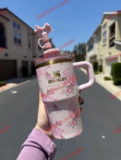(Category: ) located in . Submitted by fashion.luxe (Listing ID 1428410844, Image 1). Description: .