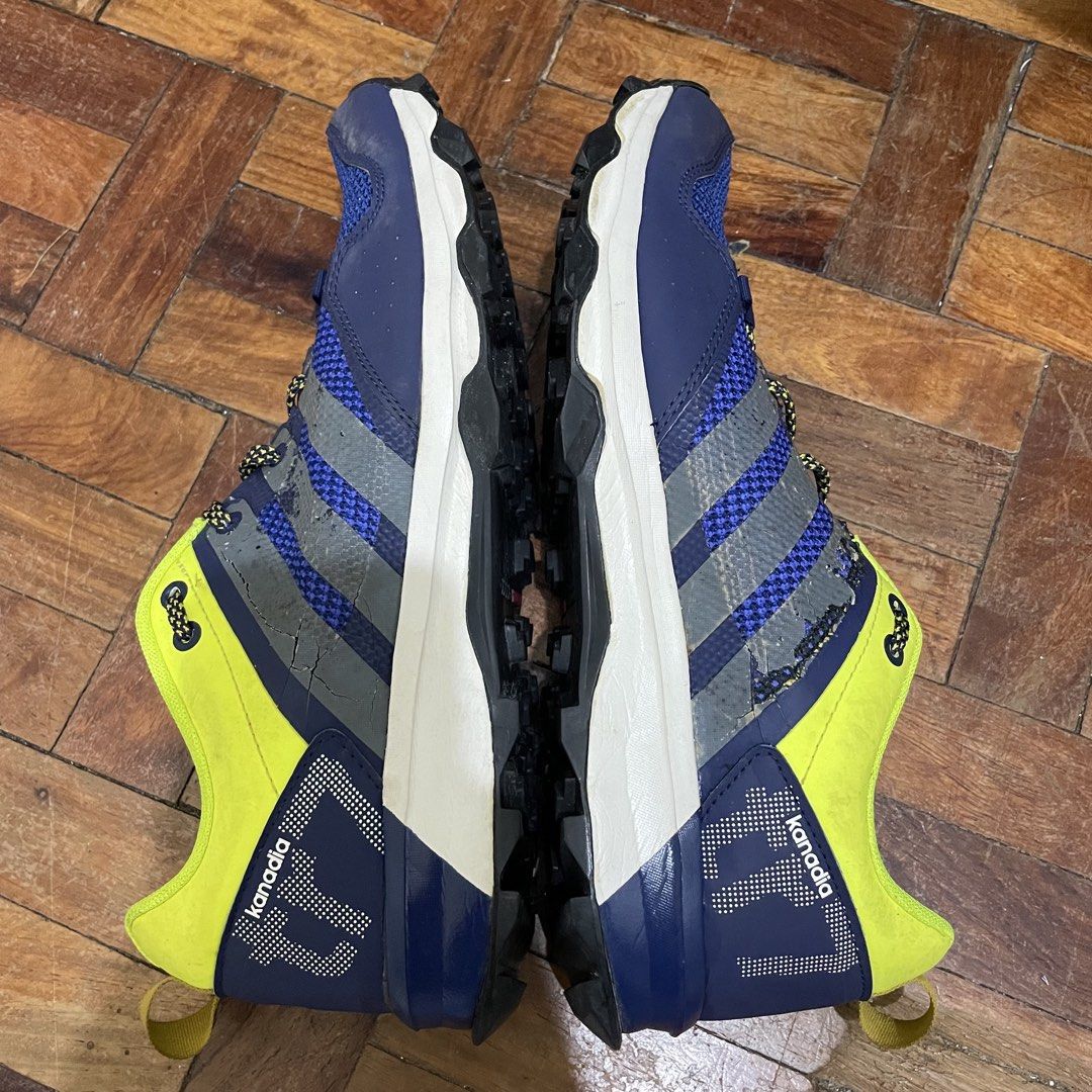 ADIDAS CLOUDFOAM PGS 789005 (Category: Sneakers) located in Las Pinas. Submitted by ifbybread (Listing ID 1428379863, Image 3). Description: ADIDAS CLOUDFOAM PGS 789005 size: 10 uk conditon: 6/10 history: pinarepair na pero heavily used kasi ulit so kumalas, pa-repair na lang lalamove/j&t gcash/maya.