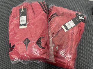 （分類：）位於 。 由 llkvo 提交（商品編號 1428302641，圖片 1）。簡介： 。