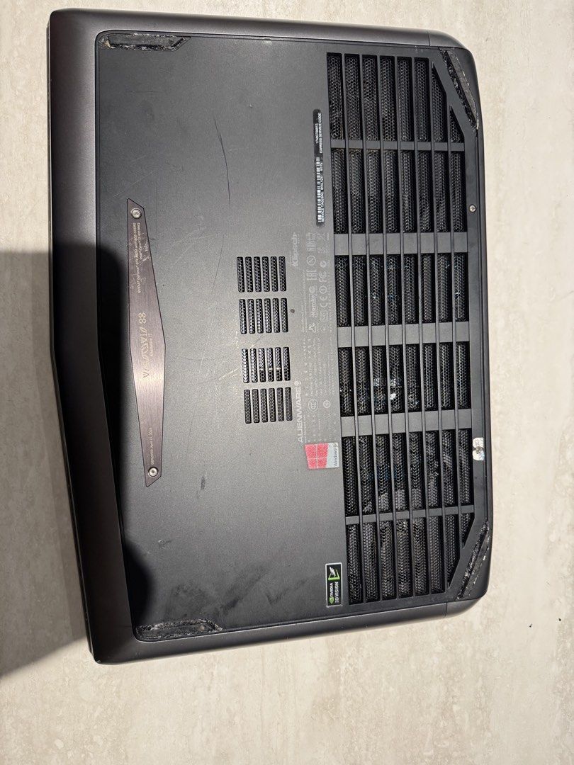 Alienware 17 Gaming Laptop412456077356574722