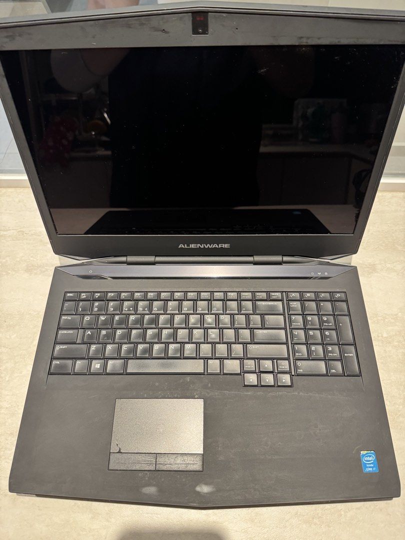 Alienware 17 Gaming Laptop412456077356574720