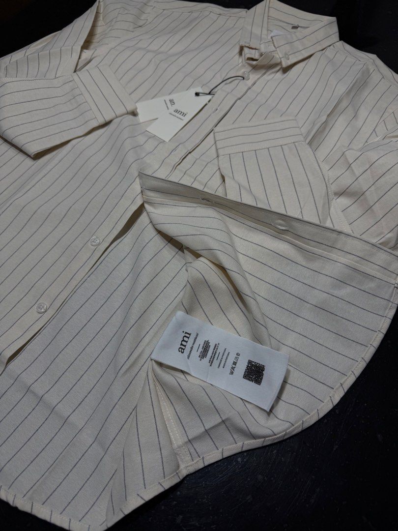 AMI Paris DE COEUR | Japan Thrifted (Category: Tshirts & Polo Shirts ) located in Manila. Submitted by sunyellow611674 (Listing ID 1428359899, Image 2). Description: Bought at Japan Thrift Store DM Price still negotiable .