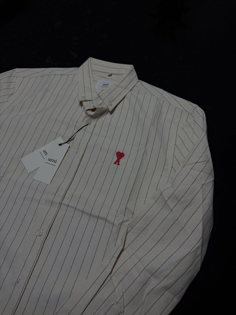 AMI Paris DE COEUR | Japan Thrifted (Category: Tshirts & Polo Shirts ) located in Manila. Submitted by sunyellow611674 (Listing ID 1428359899, Image 3). Description: Bought at Japan Thrift Store DM Price still negotiable .