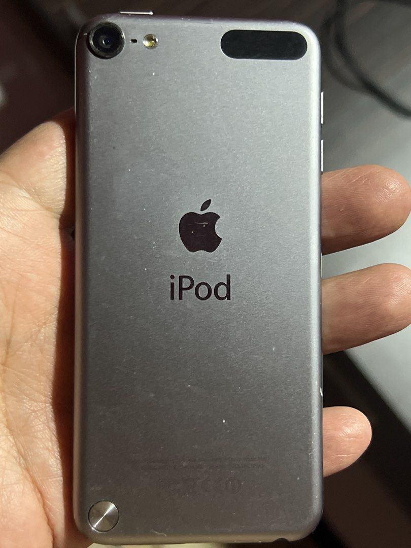 Apple iPod Touch - Silver411393380959528961