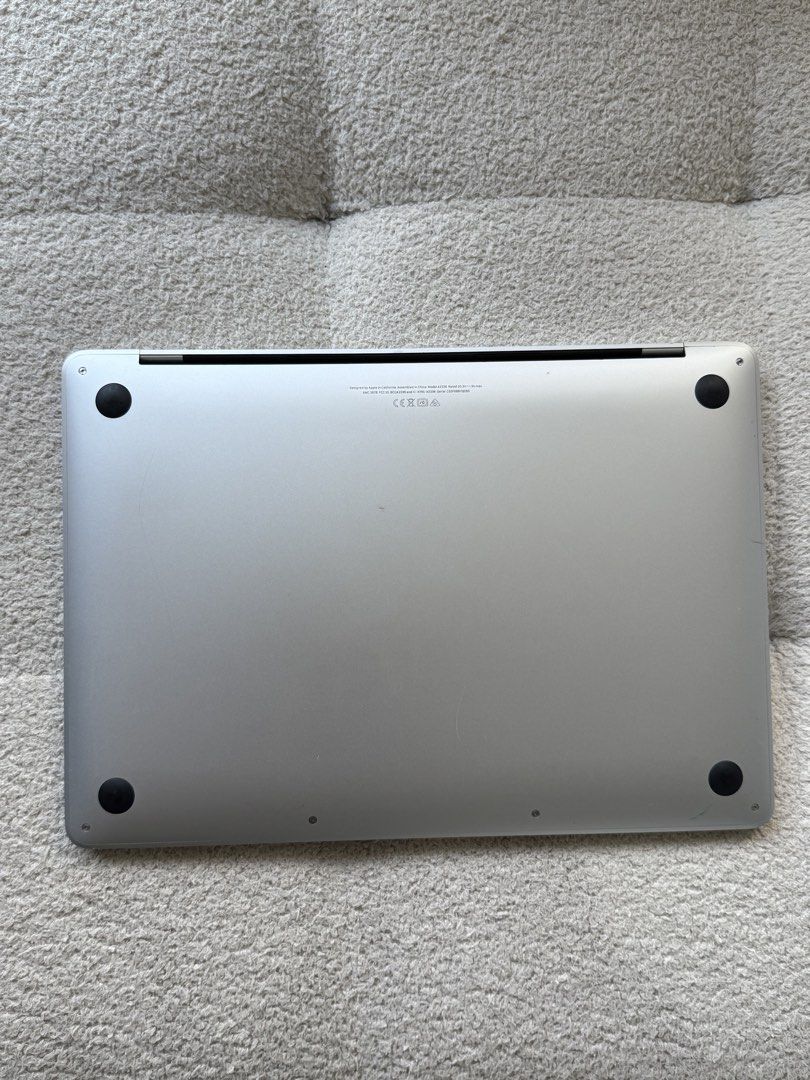 Apple MacBook Pro 13inch M1412458409149091842