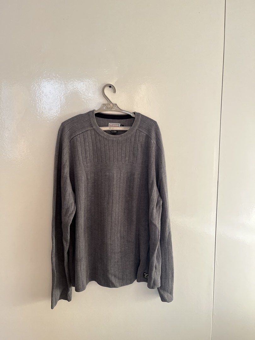 Arizona Gray Ribbed Sweater (Category: Longsleeves) located in Pagsanjan. Submitted by luandeclutter (Listing ID 1428331478, Image 1). Description: .
