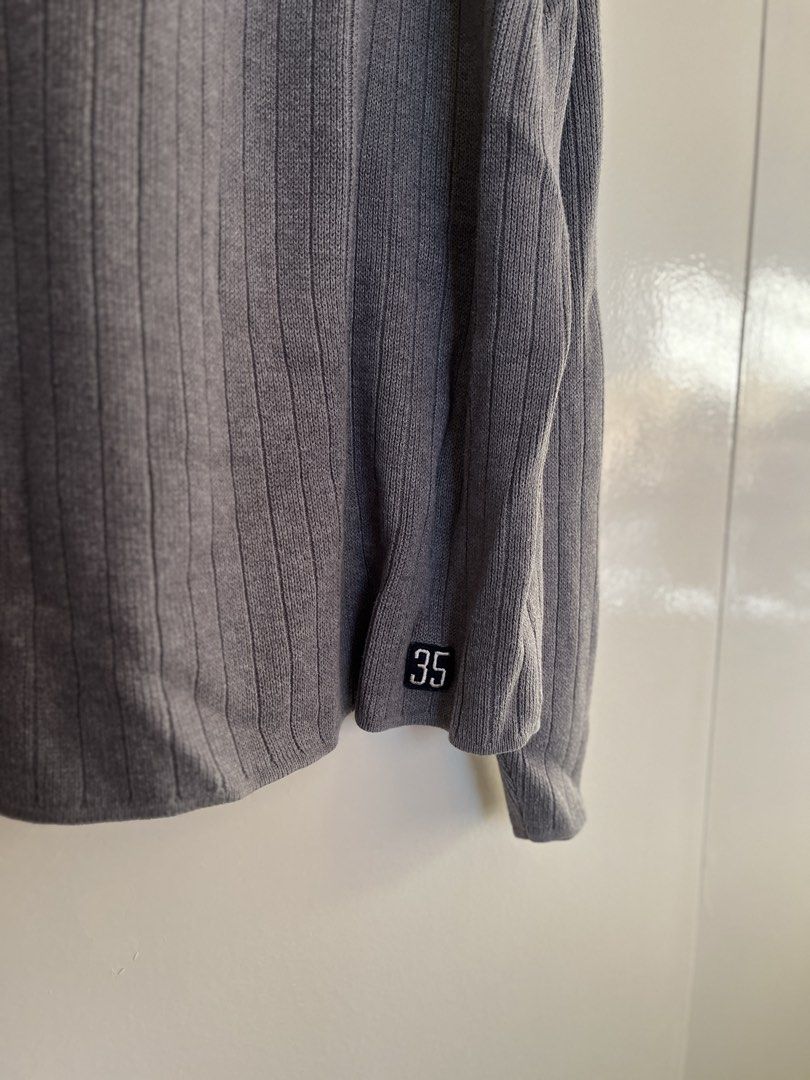 Arizona Gray Ribbed Sweater (Category: Longsleeves) located in Pagsanjan. Submitted by luandeclutter (Listing ID 1428331478, Image 2). Description: .