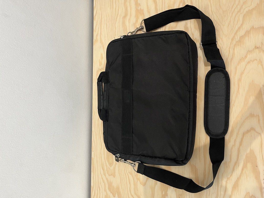 ASUS Laptop Bag - Black456001548976793601