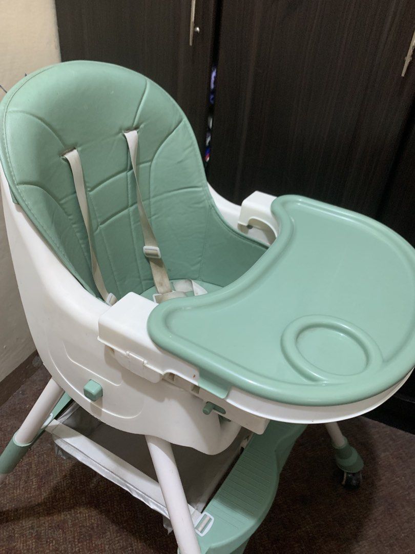 Baby High Chair with Tray (Category: Baby High Chairs) located in Muntinlupa City. Submitted by k1717 (Listing ID 1428263090, Image 1). Description: High Chair Complete strap Foldable Detachable plate Adjustable dinner plate fit to bigger baby With working wheels Needs a little cleaning but perfectly working no damage.