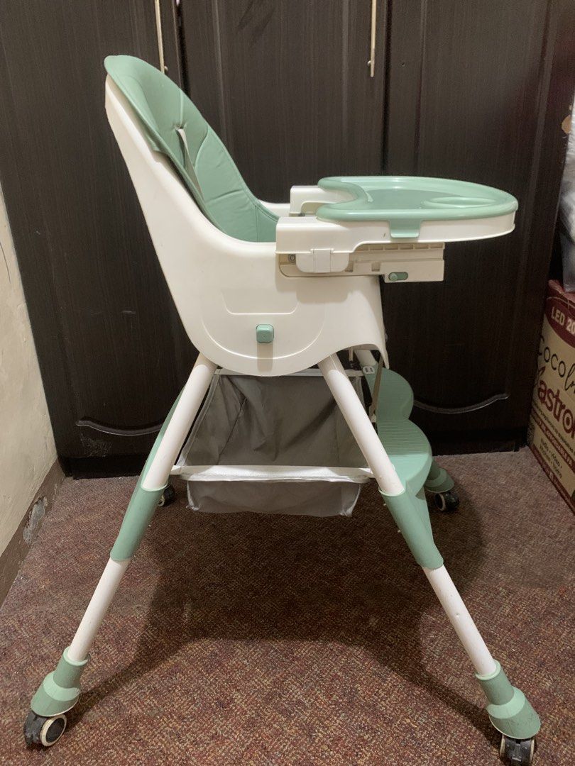 Baby High Chair with Tray (Category: Baby High Chairs) located in Muntinlupa City. Submitted by k1717 (Listing ID 1428263090, Image 2). Description: High Chair Complete strap Foldable Detachable plate Adjustable dinner plate fit to bigger baby With working wheels Needs a little cleaning but perfectly working no damage.