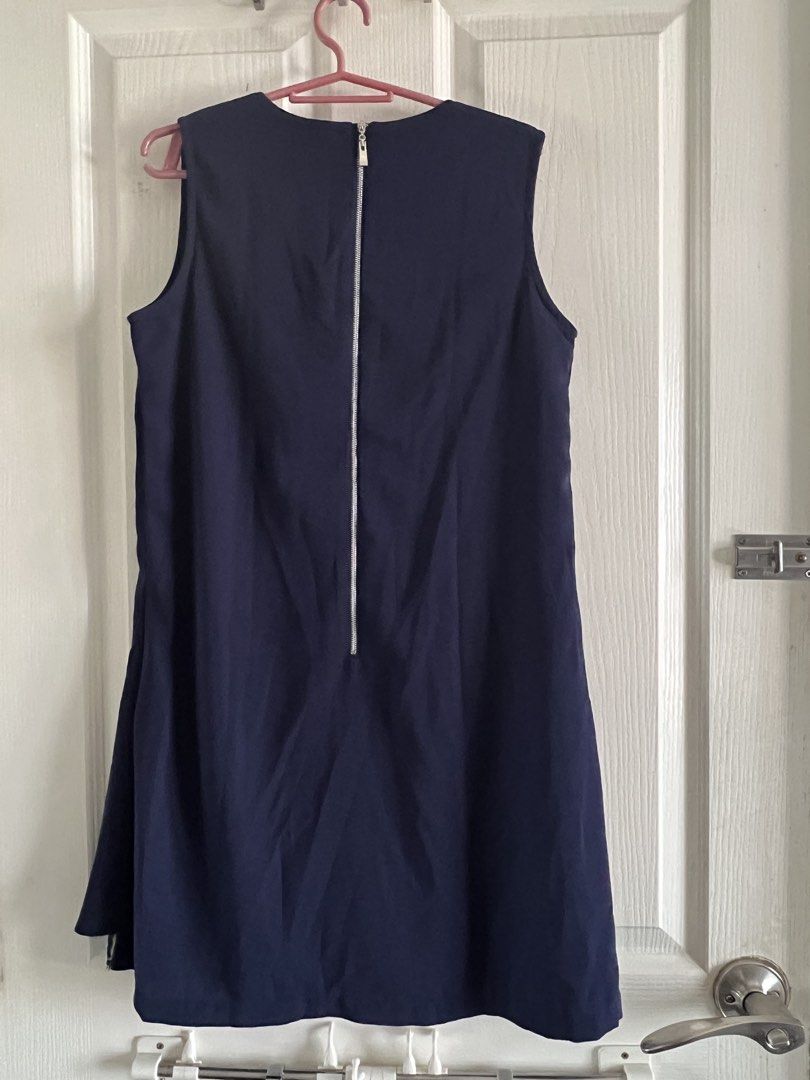 Bayo Sleeveless Dress (Category: Dresses) located in Pasay City. Submitted by questionmart (Listing ID 1428420188, Image 2). Description: Unused just stored.