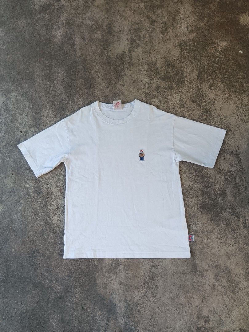 Ben Davis embroidered chest logo crewneck tee (Category: Tshirts & Polo Shirts ) located in Davao. Submitted by hisdef (Listing ID 1428372800, Image 1). Description: Ben Davis embroidered chest logo crewneck tee Condition-lightly used issue- none Dimensions in inches width-19 length-26 shoulder-19.5.