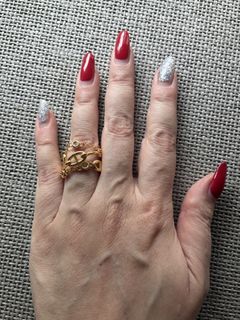 (Category: ) located in . Submitted by shopaholic-anonymous (Listing ID 1428360865, Image 1). Description: .