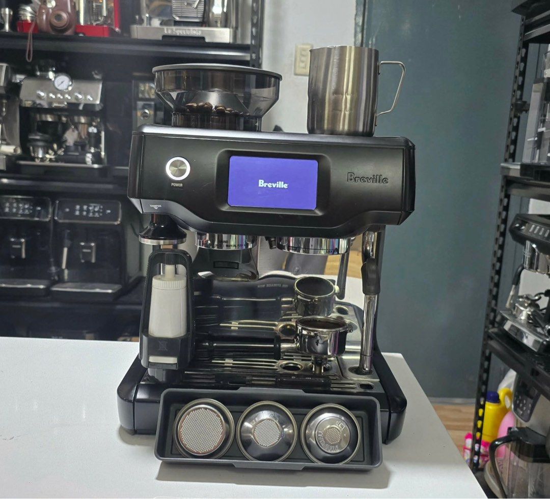 Breville Barista Touch Espresso Machine (Category: Coffee Machines & Makers) located in Taytay. Submitted by mikz_1303 (Listing ID 1428336856, Image 1). Description: Breville Barista Touch Espresso Machine Australian mall pull out Used as demo unit Inclusion Tamper 3 filter cups Milk Jugg Portafilter No issue 45k.