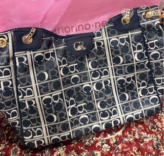 (Category: ) located in . Submitted by prelovebyschaaaa (Listing ID 1428397145, Image 1). Description: .
