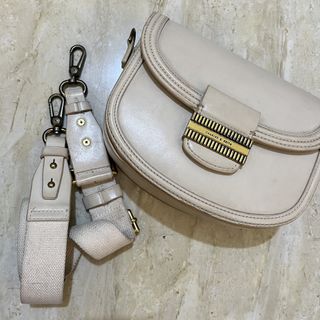 (Kategori: ) berada di . Dikirim oleh dealyeah (ID iklan 1428327532, Gambar 1). Deskripsi: .