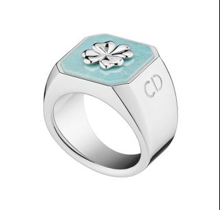 (Category: ) located in . Submitted by hermesvuitton (Listing ID 1428310098, Image 1). Description: .