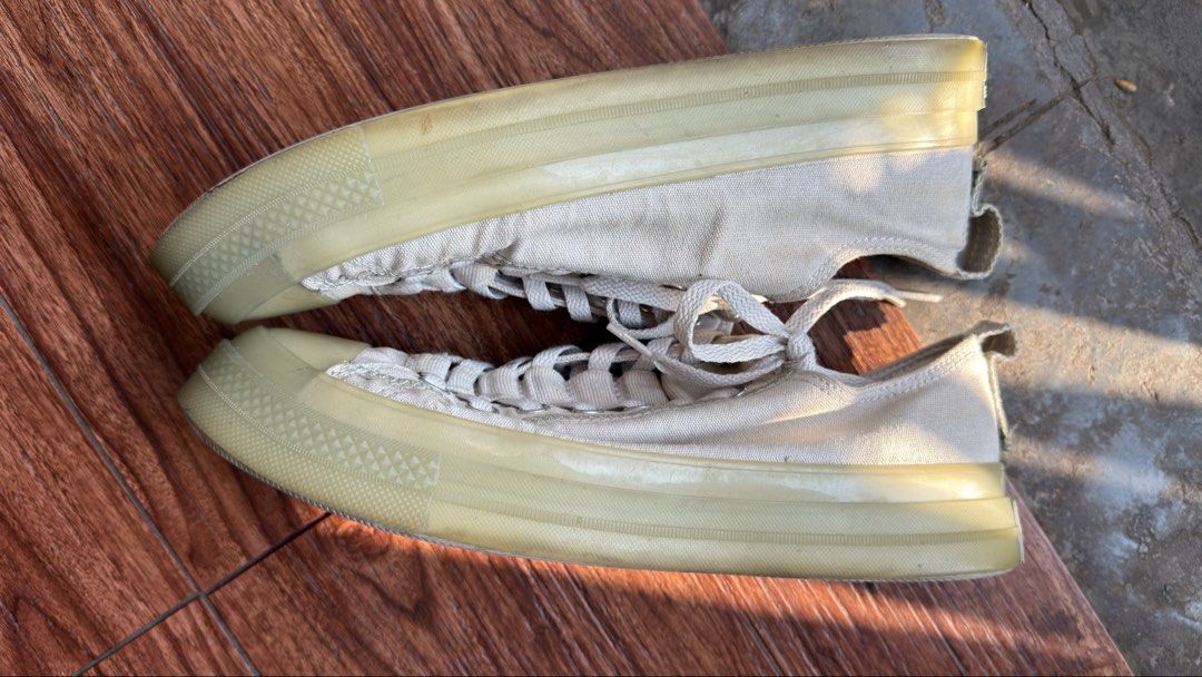 Converse Chuck 70 Ox "Translucent" (Category: Sneakers) located in Makati City. Submitted by RR_Shop (Listing ID 1428328943, Image 3). Description: Give you a discount if you buy more items! Reason to sell: I’m decluttering and selling pre-loved items. Payment options: - LBC: Prepaid COD - Lalamove: GCash payment .