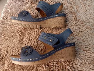 (Category: ) located in . Submitted by isellstuffatgoodprices (Listing ID 1428417002, Image 1). Description: .