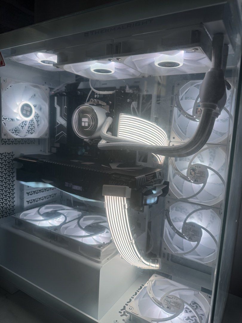 Custom pc413263702178539521